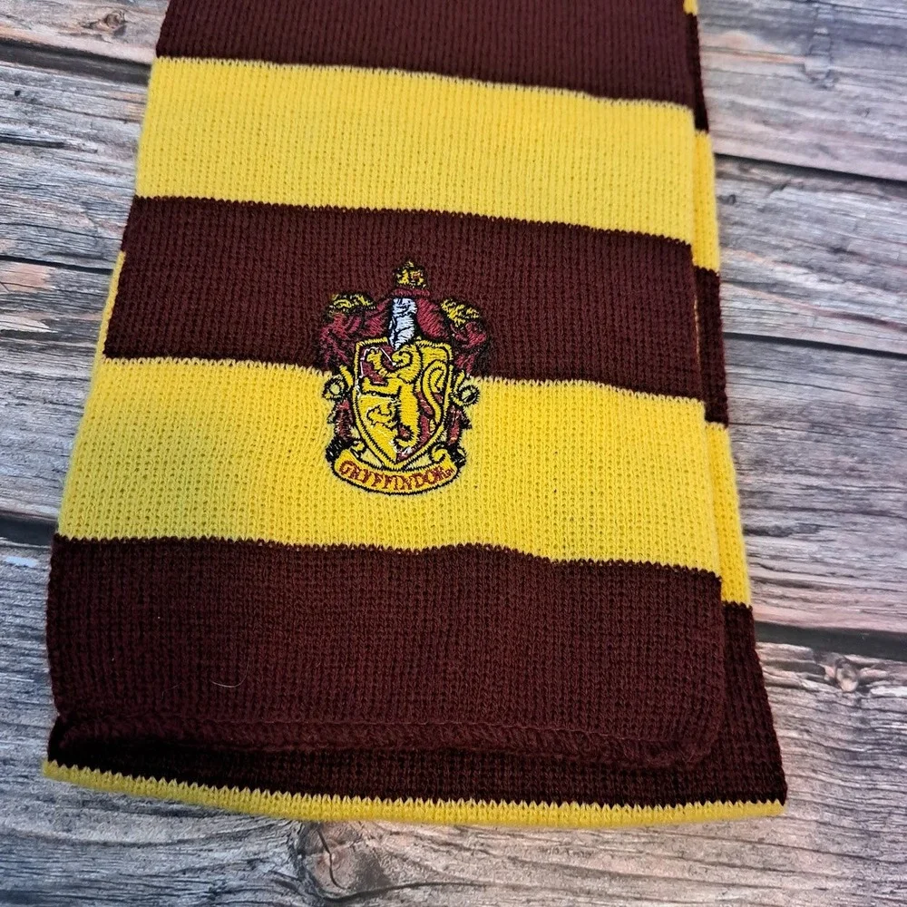 Harry Potter Gryffindor Scarf Burgundy Yellow Striped Knit House Crest Cosplay
